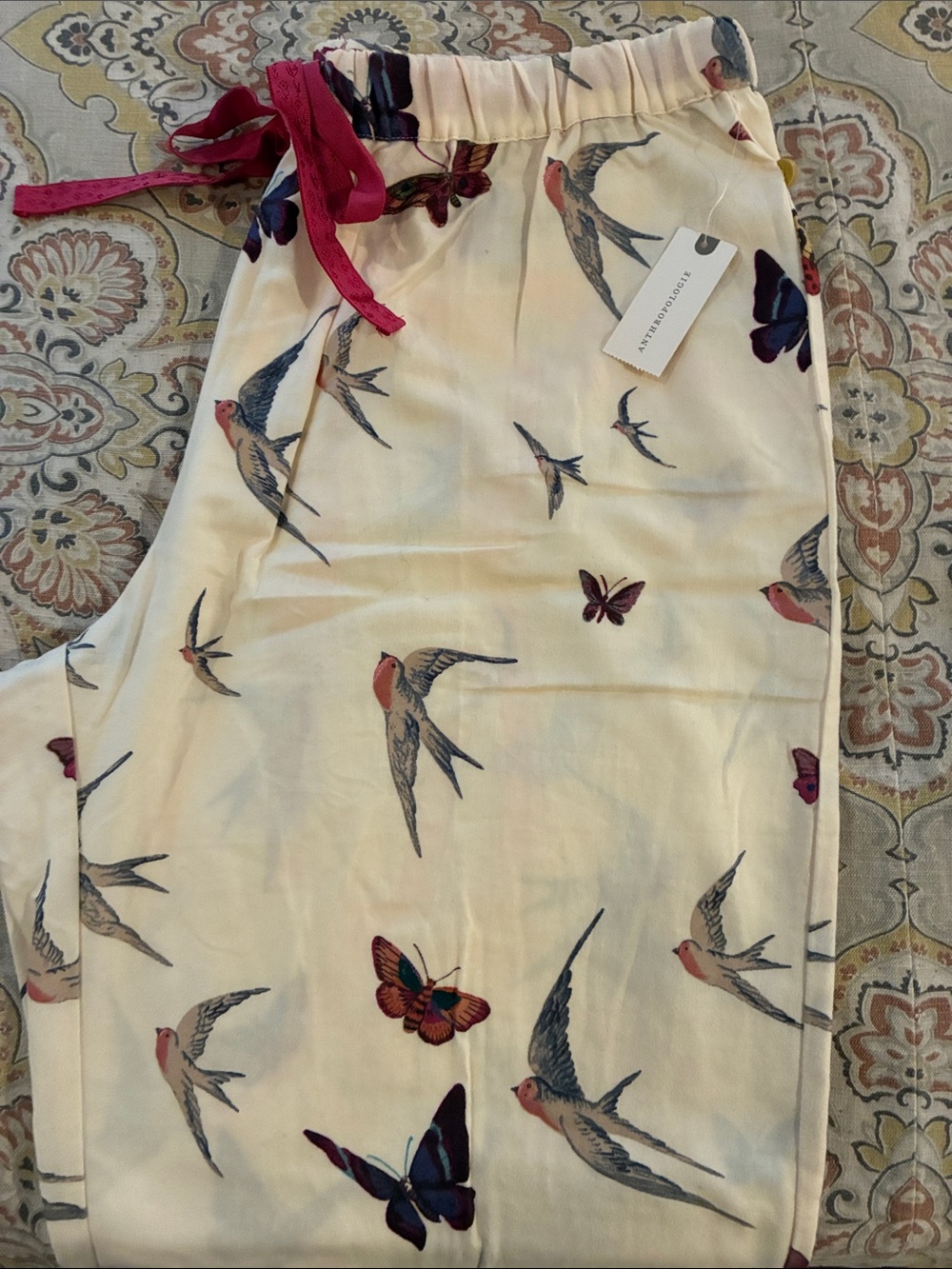 Anthropologie Floral & Butterfly Print Women’s wide pant - Cream - Picture 3 of 4